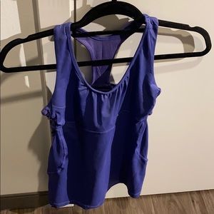 Lululemon tank-top w/ built in bra